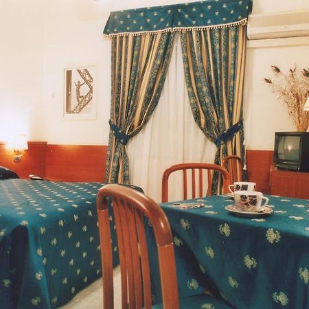 Caput Mundi Hotell Rom Exteriör bild