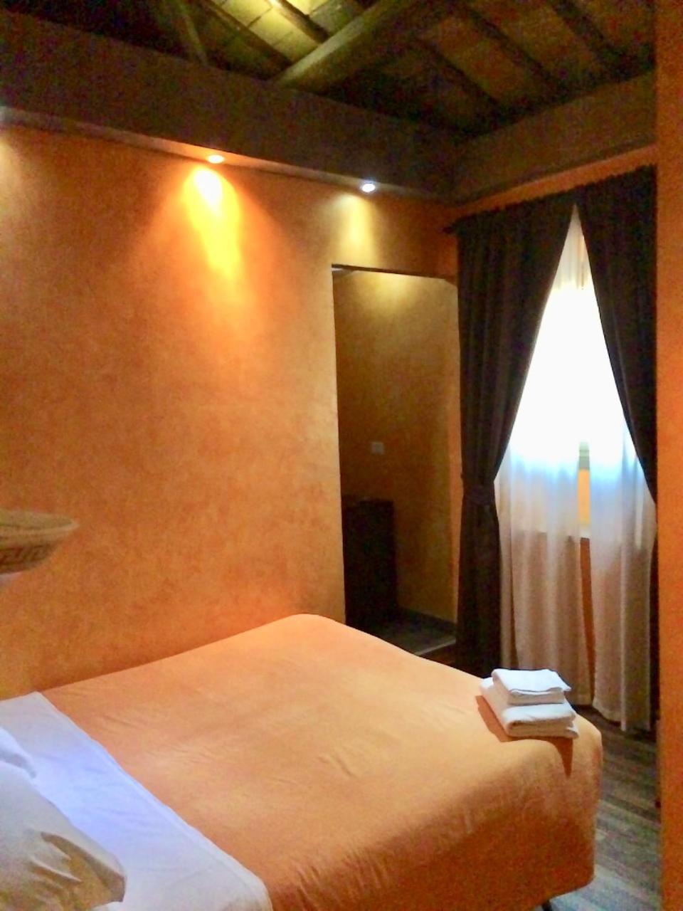 Caput Mundi Hotell Rom Exteriör bild
